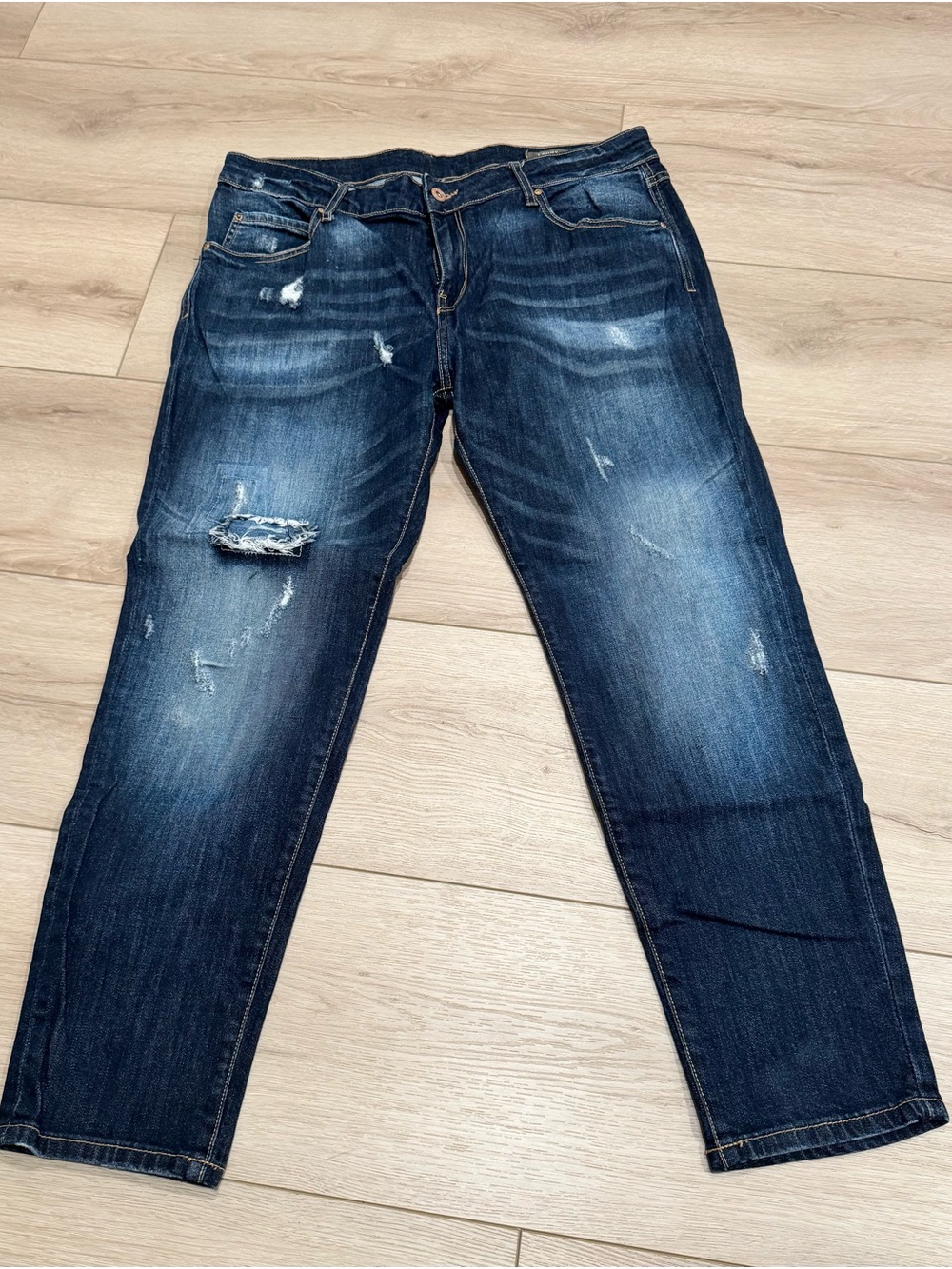 Women’s Dark Blue Distressed Boyfriend Jeans